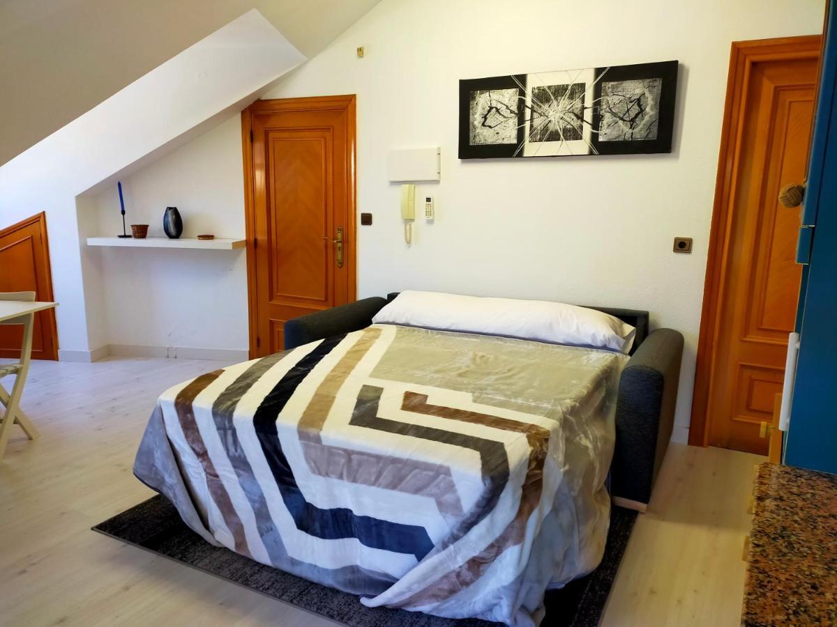 Apartamento En El Casco Antiguo De Понферрада Экстерьер фото